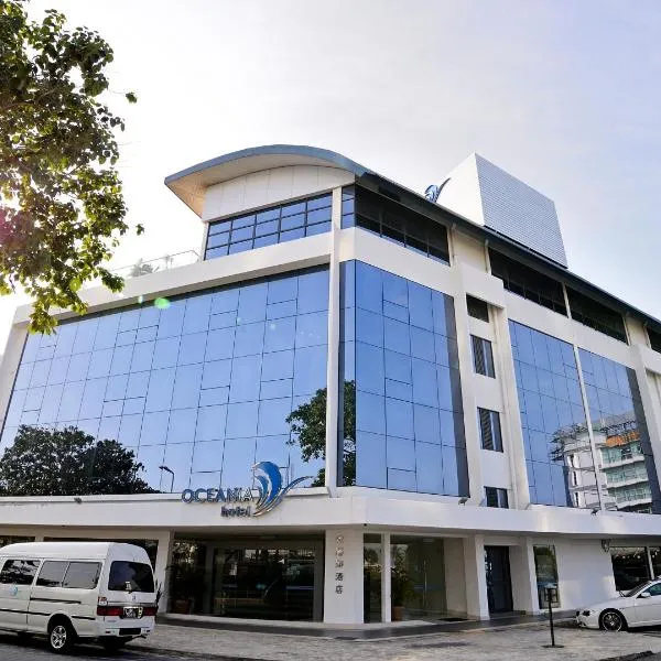 Oceania Hotel – hotel w mieście Kota Kinabalu