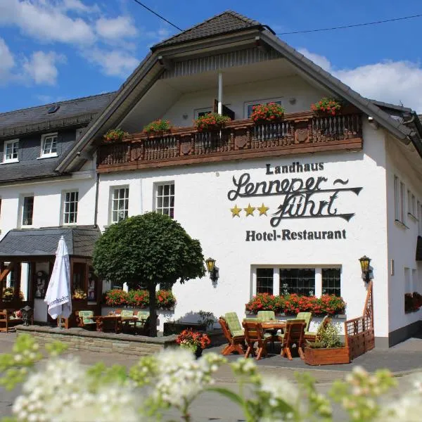 Landhaus Lenneper-Führt、キルヒウンデムのホテル
