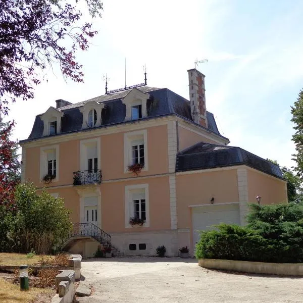 La Maison Ribotteau, hotel in Millac