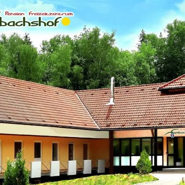 Pension Freizeitzentrum Sambachshof, hotel v destinaci Bad Königshofen im Grabfeld