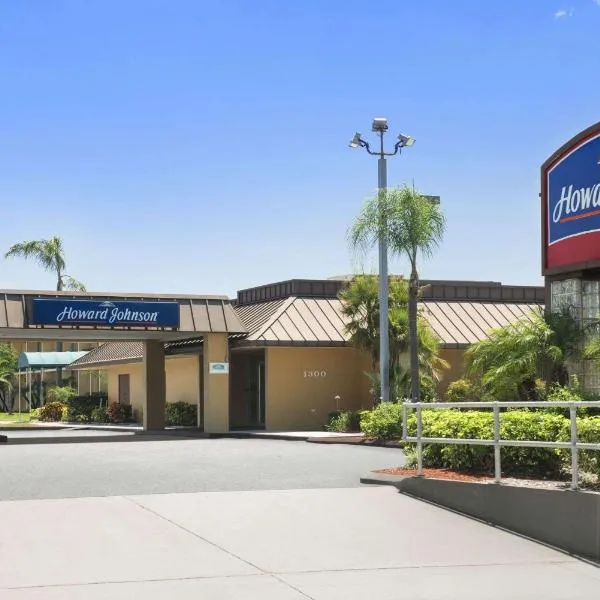 Howard Johnson by Wyndham Winter Haven FL, hotell sihtkohas Auburndale