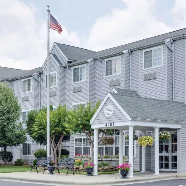 Microtel Inn by Wyndham Greensboro, hotel in Greensboro