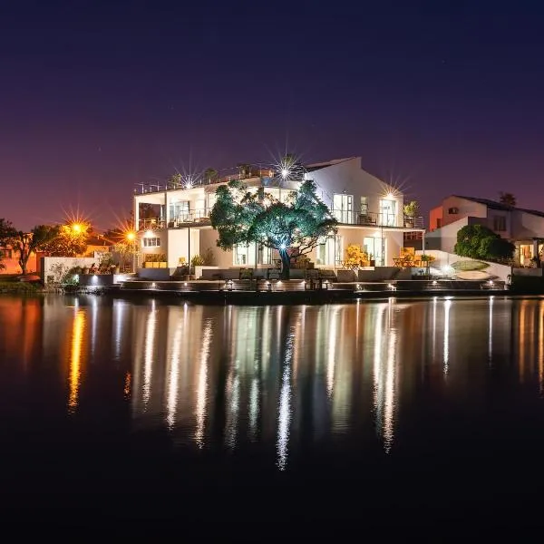 Marina Views, hotel en Strandfontein