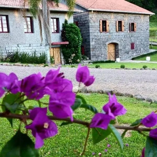 Casa Vêneto -Vale dos Vinhedos, hotell i São Valentim