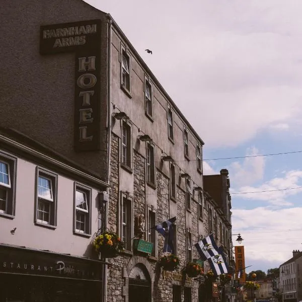 The Farnham Arms Hotel, hotel in Corconnelly