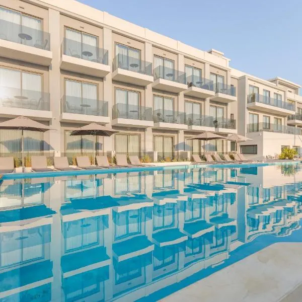 Samian Mare Hotel, Suites & Spa, hotel di Karlovasi