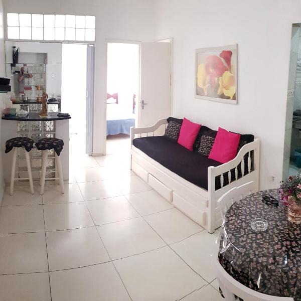 Apartamento com bar Av Copacabana 479 ap 201