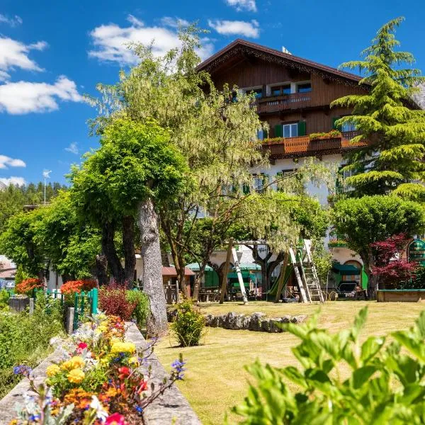 Hotel Pontechiesa, hotel i Cortina dʼAmpezzo