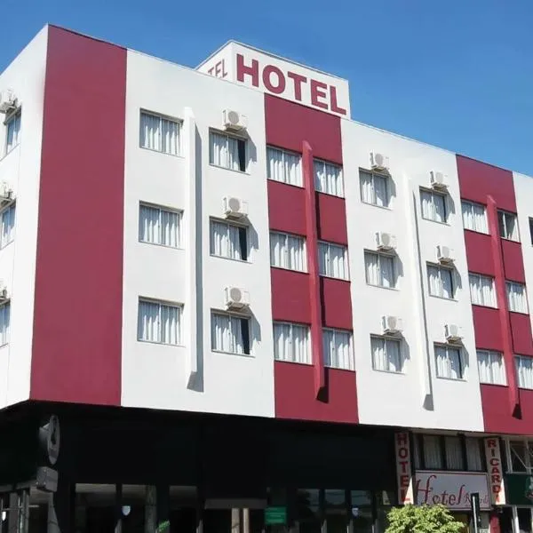 Hotel Ricardi Express, hotel in Santa Tereza do Oeste