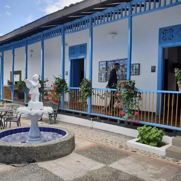 Casa Hotel El Compadre, hotel in Ulloa