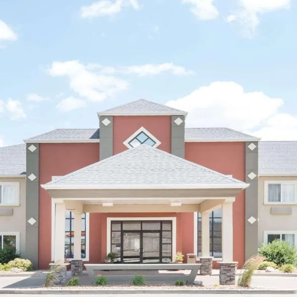 Howard Johnson by Wyndham Oacoma Hotel & Suites, hôtel à Oacoma