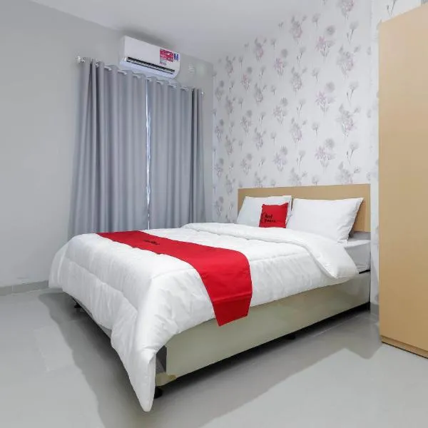 RedDoorz Syariah near Metropolitan Mall Bekasi, hotel v destinaci Bekasi