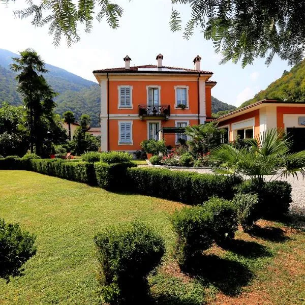 B&B Villa Dei Pini, hotel v destinaci Cannobio
