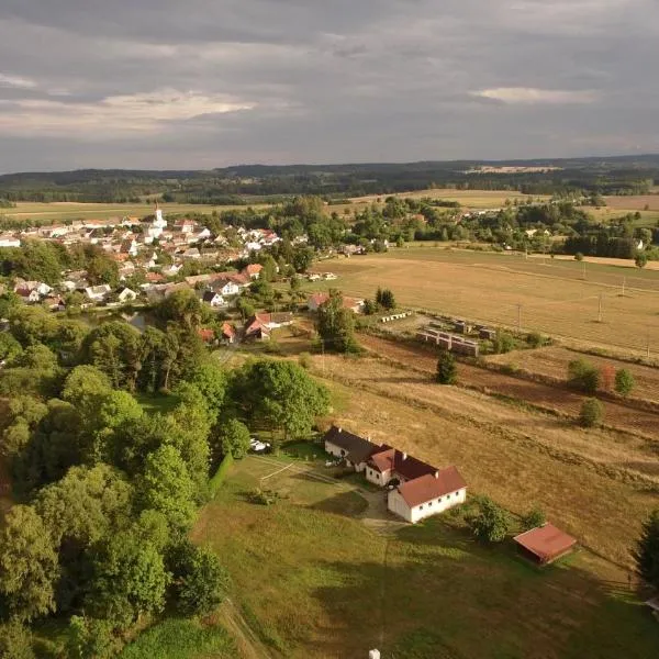 Prázdninový dům Cihelna, hotel di Strmilov
