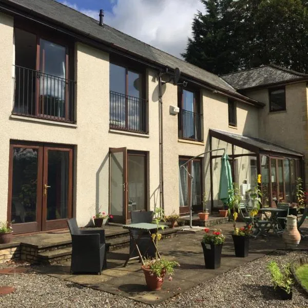 Riverside House: Callander şehrinde bir otel