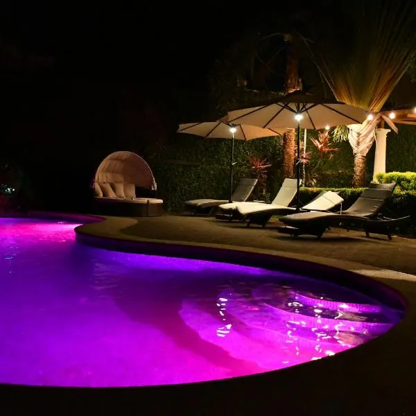 Jaco Sol Quadplex 11A, hotel v destinaci Jacó