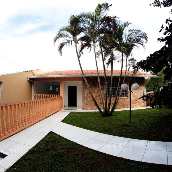 Casa com varanda próximo da Natureza, hotel v destinaci Foz do Iguaçu