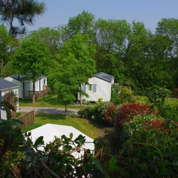 Camping Le Domaine Des Jonquilles, hôtel à Saint-Alban