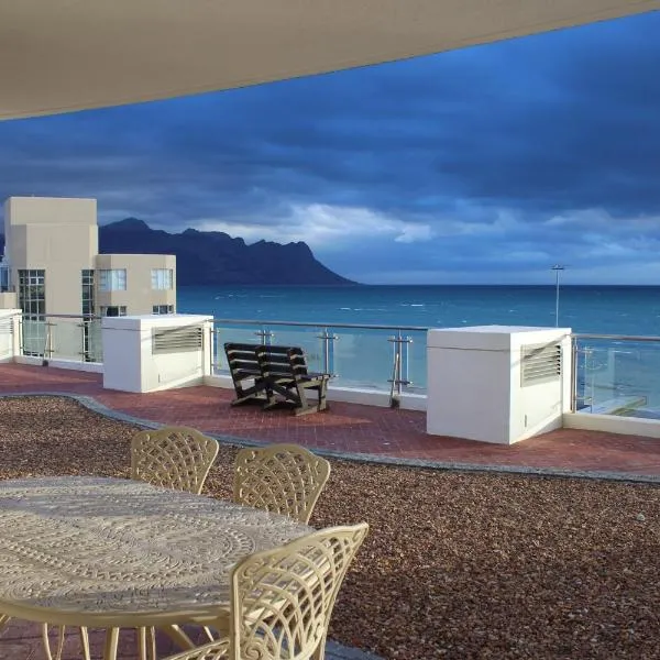 Hibernian Towers Self Catering Apartments 505, hotel in Strand