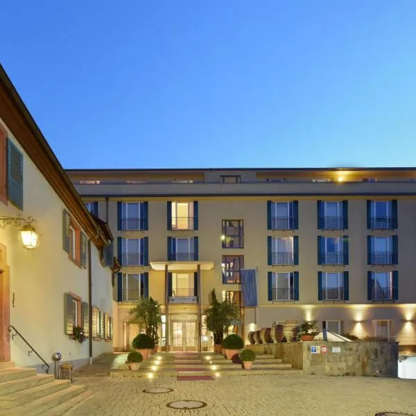 Hotel Hirschen in Freiburg-Lehen, hotel in Schallstadt-Mengen
