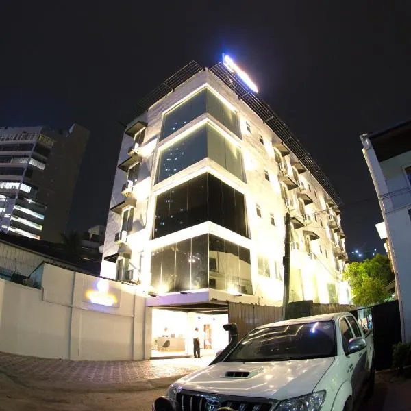 City Hotel Colombo 02、コロンボのホテル