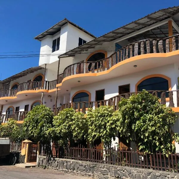 Hostal Sandrita, hotel in Puerto Villamil