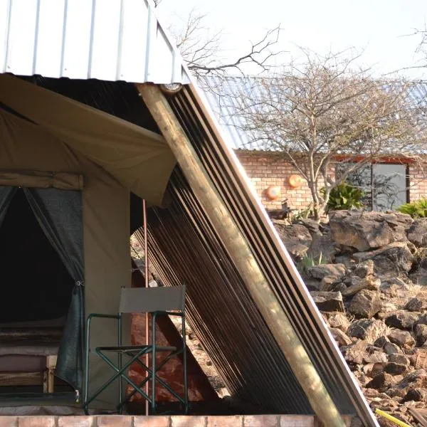 Tana Safaris Bush Camp – hotel w mieście Otjiwarongo