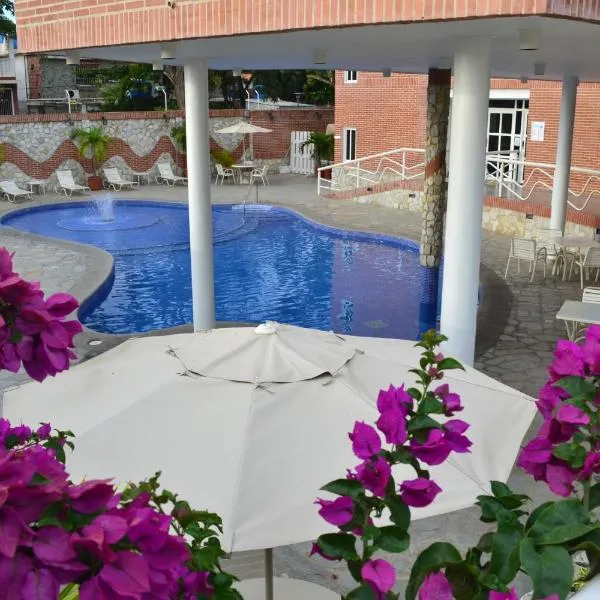 Hotel Villa Playa Grande, hotel di Macuto