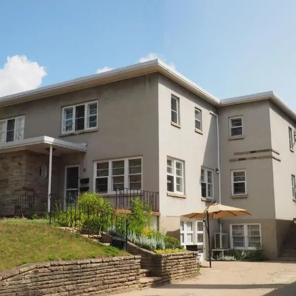 Parkside House, hotel v destinaci Barrie