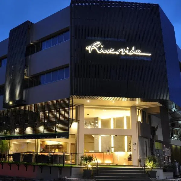 Riverside Boutique Hotel, hotel in Kampong Telok Baharu