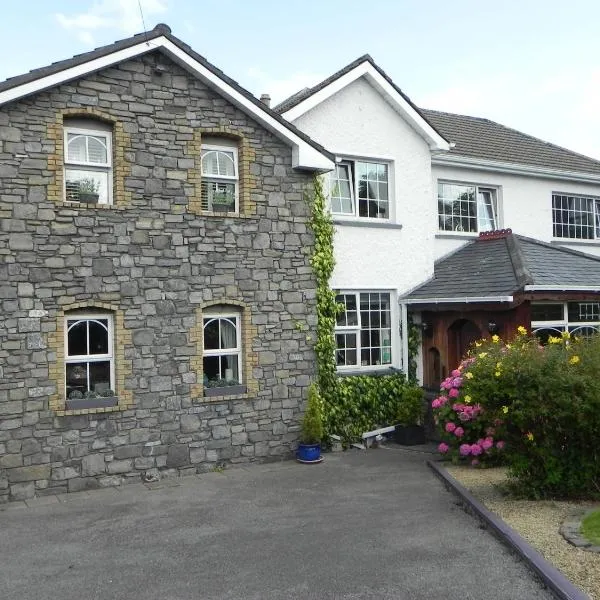 Pearse Lodge, hotell i Ballintogher