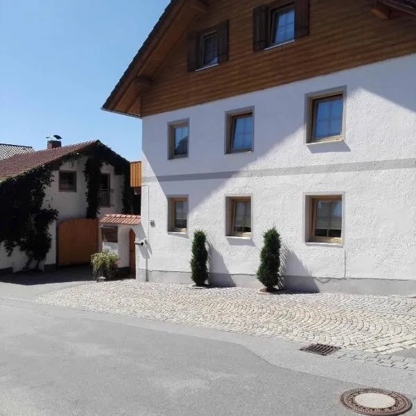 Ferienwohnung Dichtl, hotel v destinaci Grafenau