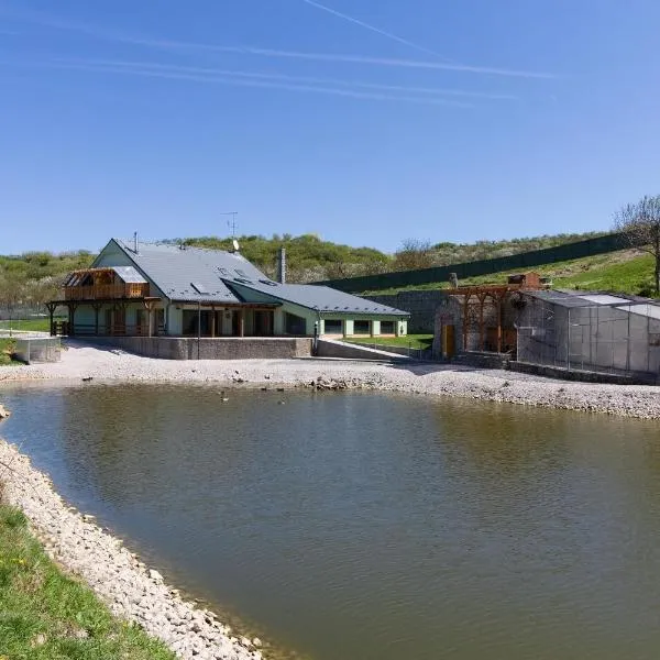 Apartmány na Farmě, hotel v Kurdějově