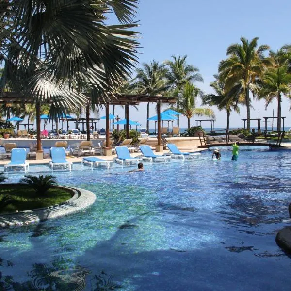 Villa 24C Los Cabos Monterrico, hotel in Monterrico