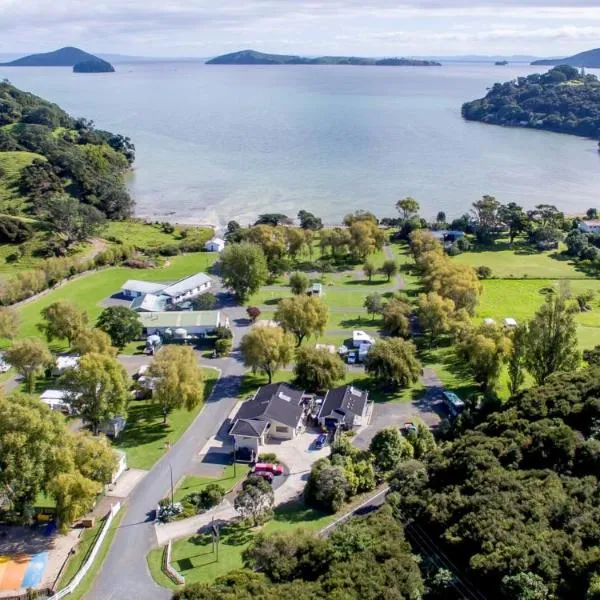 Shelly Beach TOP 10 Holiday Park, Hotel in Coromandel