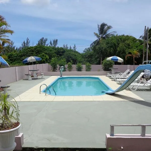 Residencial Bahia Sol, hotel v destinaci Nova Viçosa