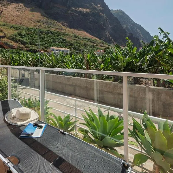 Apartment Blue Sea, hotel in Paul do Mar