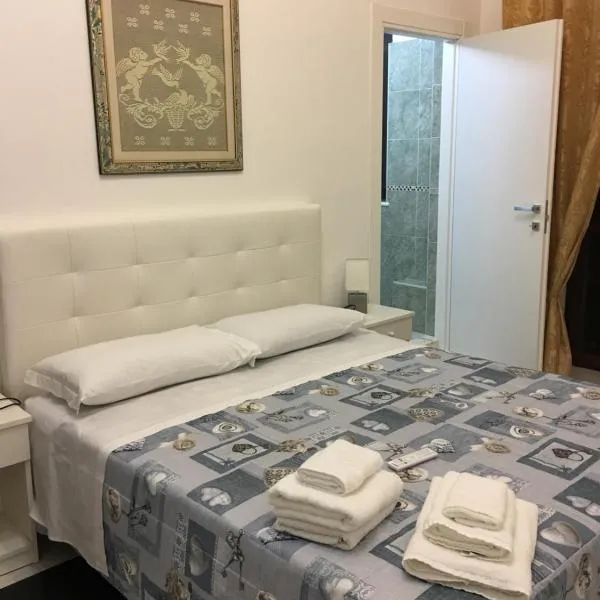 Rosa Home, hotel Pachinóban