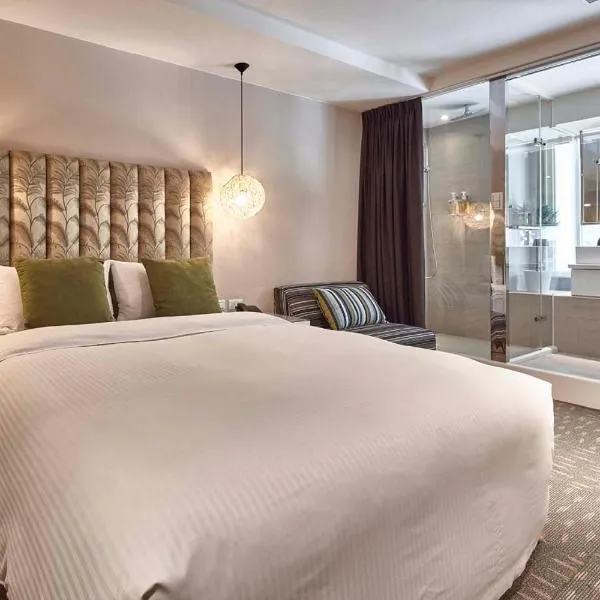 Via Loft Hotel, hotel in Taipei