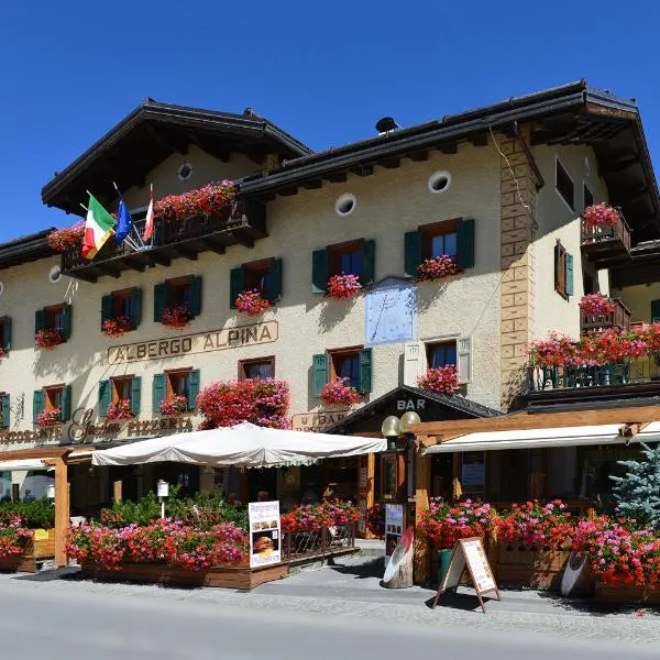 Hotel Alpina、リヴィーニョのホテル