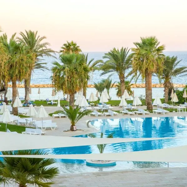 Venus Beach Hotel, hotell i Pafos stad