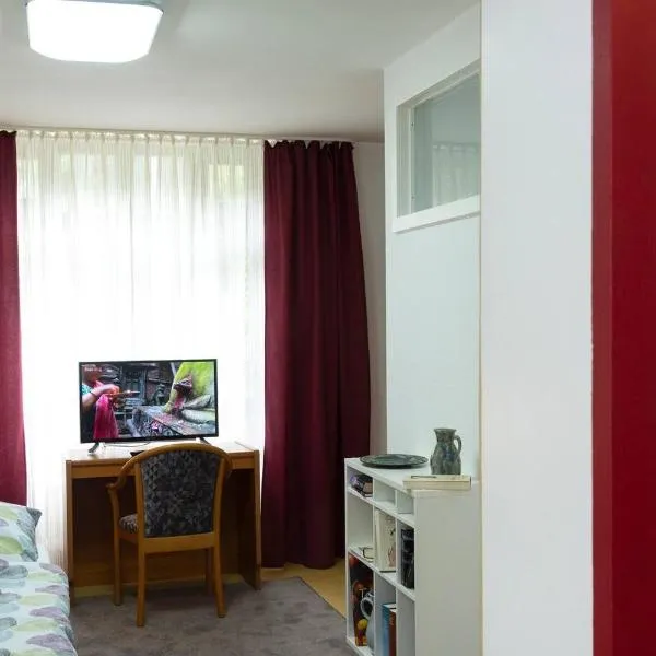 Morgentau Appartement, hotel v destinaci Ober-Hambach