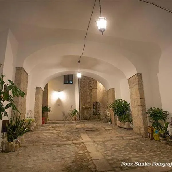 Casa Vacanze - Franco ed Enza, hotell i San Gregorio Magno