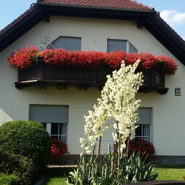 Studio Orchidee, hotel in Oßling