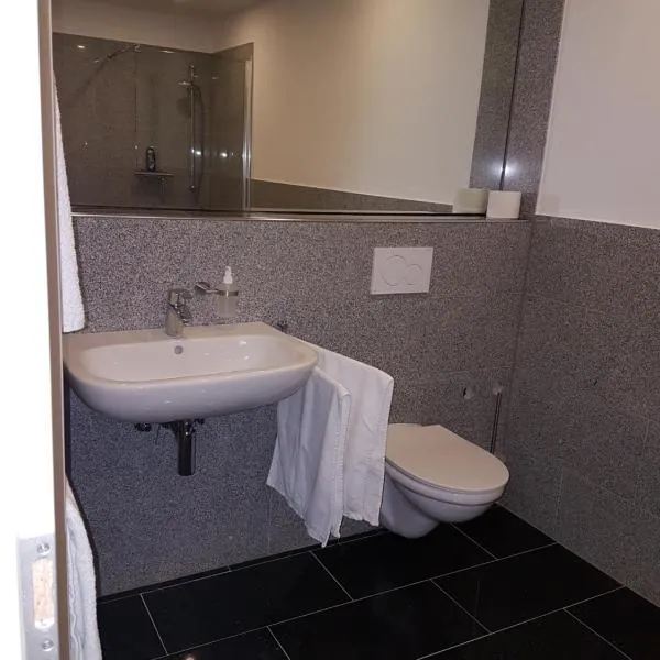 Wohnen im Souterrain einer Villa, hotel in Herdecke