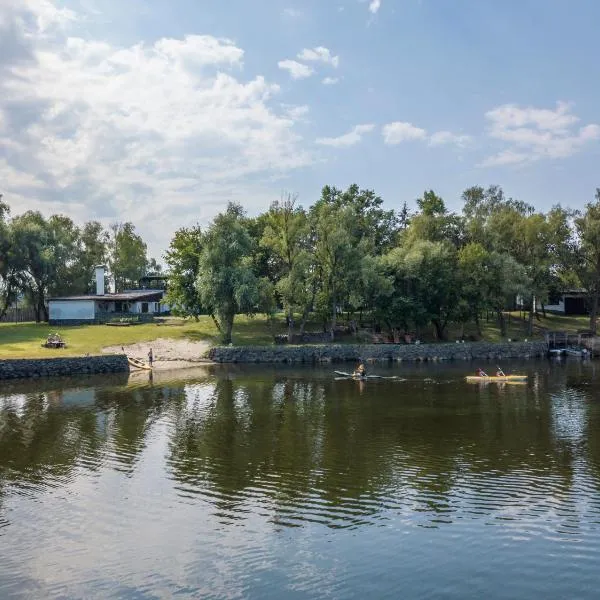 Гостинний двір на хуторі Хрещатик, hotel a Kaniv