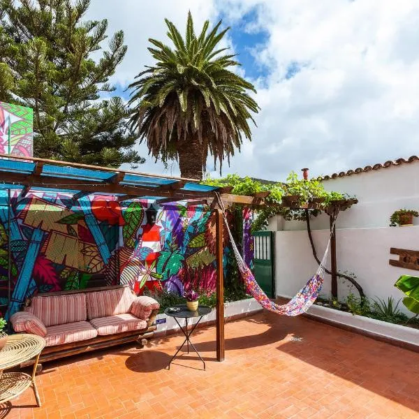 Patio Hostel, hotel in Las Lagunas