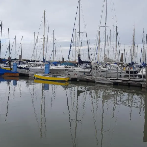 Wohnung 4 mit Bankon Haus Annegrete, hotel di Bensersiel