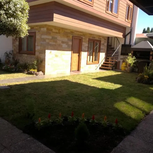 Torres Del Sur Cabañas & Hostal, hotel a Villarrica