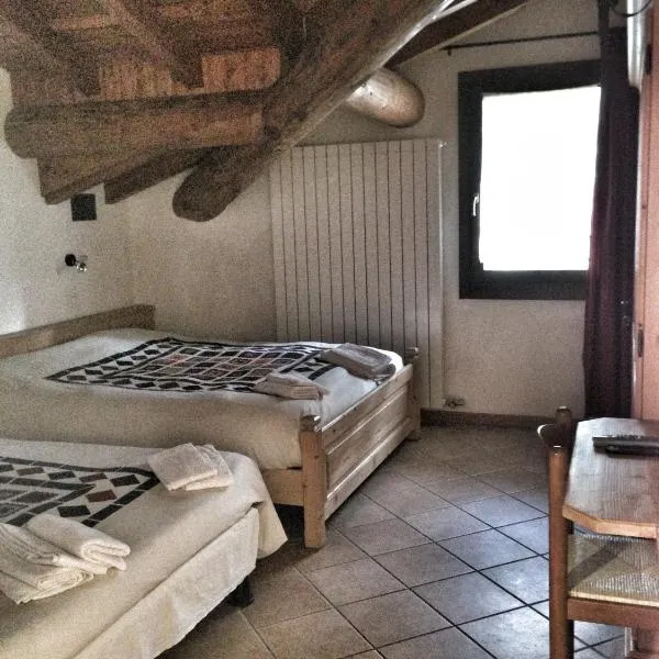 albergo panoramico, hotel v destinaci Lenna